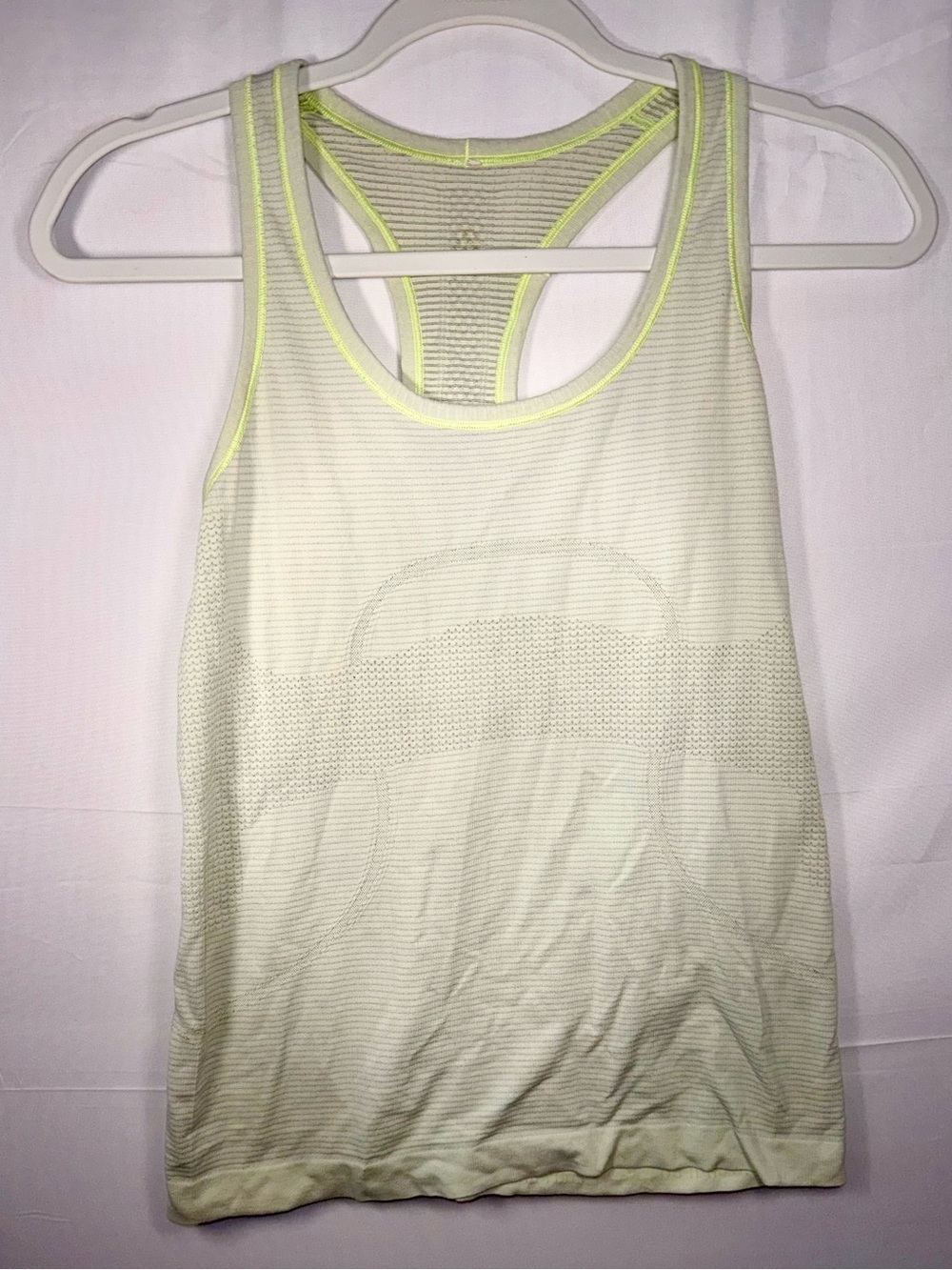 Lululemon Women's Racerback Athletic Activewear Yoga Yellow Tank Top Size 6 /S